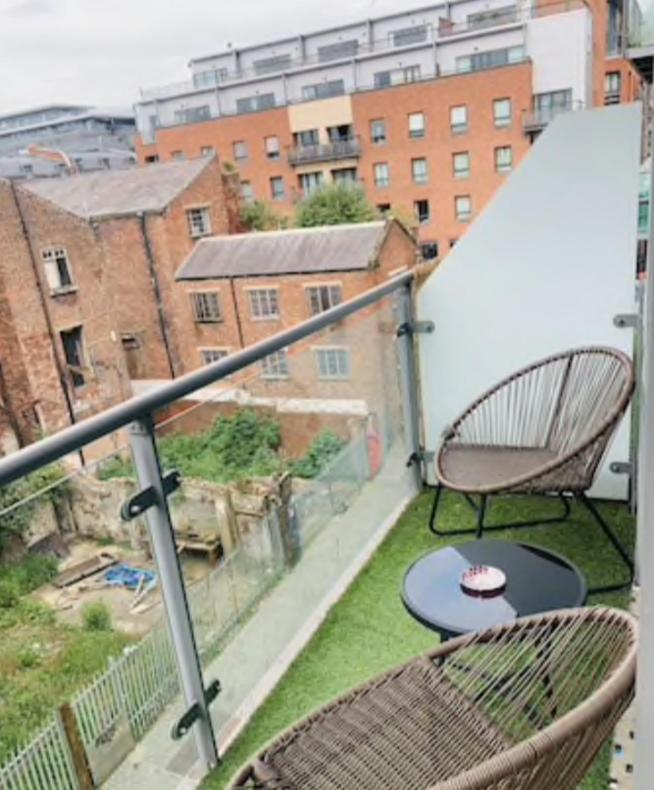 2 Bedroom Free Parking By Concert Square Sleeps 8 Liverpool Exterior foto